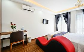 Napoly Hotel